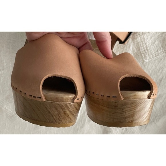 No. 6 Tan Leather Mules with Wooden Platform, Size 39 - Picture 6 of 15